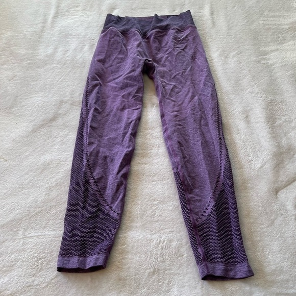 PINK victoria’s secret pink seamless purple leggings - Picture 3 of 7